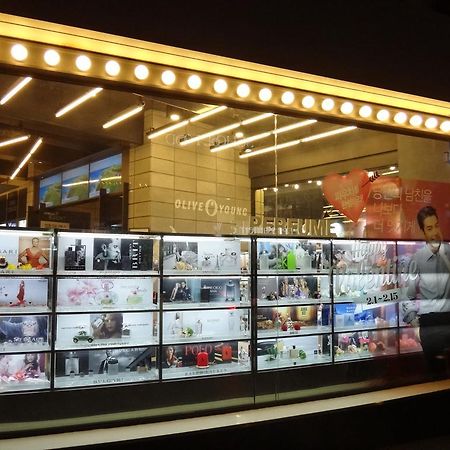 江南街路树珍娜套房酒店 首爾 外观 照片