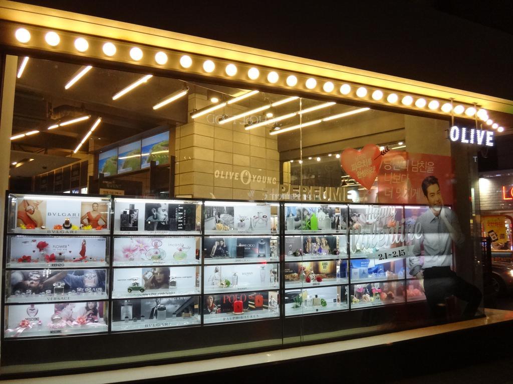 江南街路树珍娜套房酒店 首爾 外观 照片