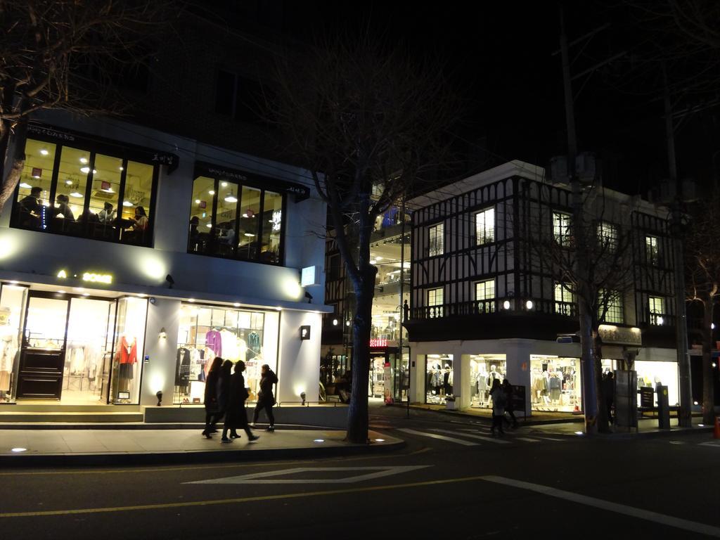 江南街路树珍娜套房酒店 首爾 外观 照片